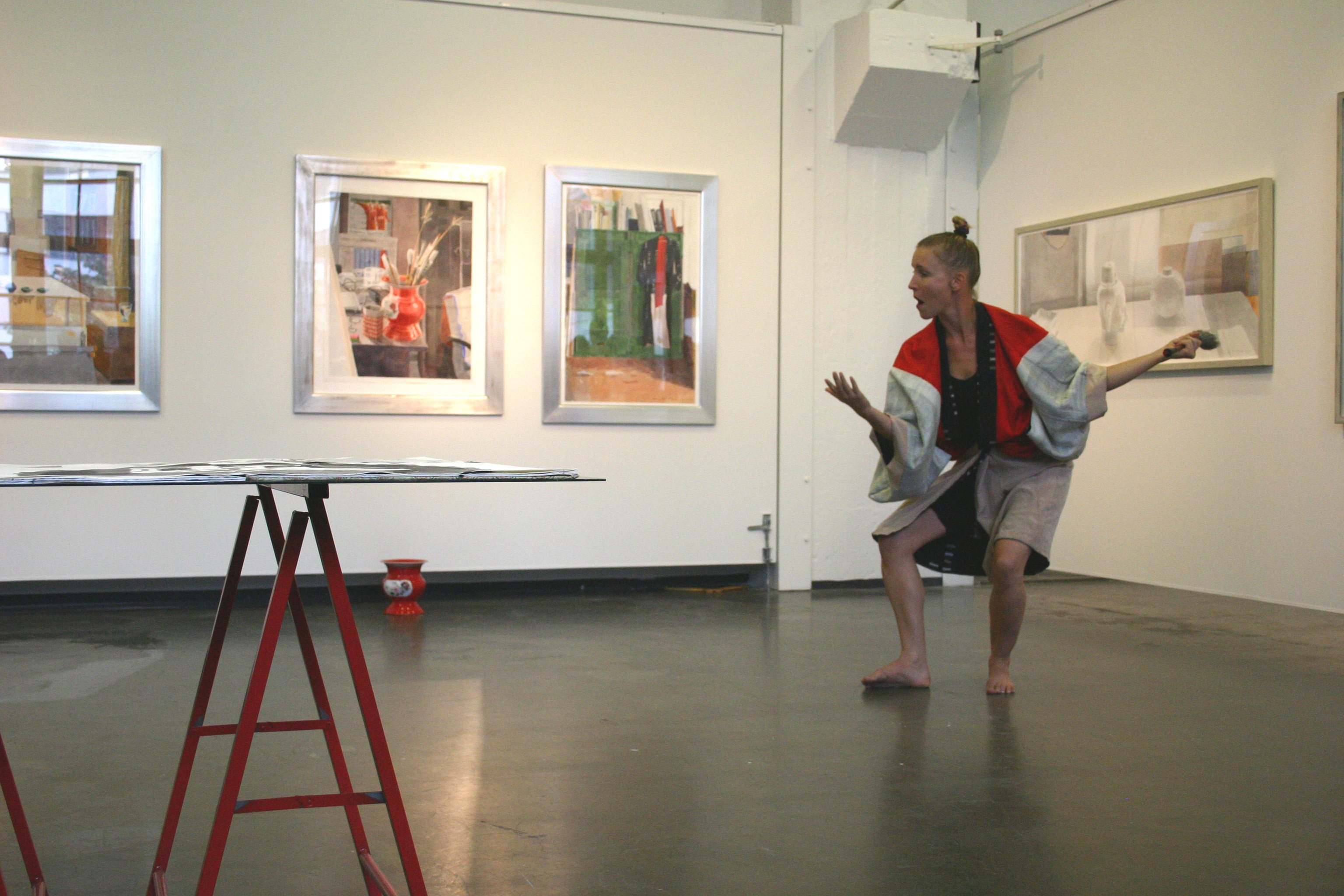 Näyttelyn avajaiset Iiris Raipalan tanssi 21.8.2008